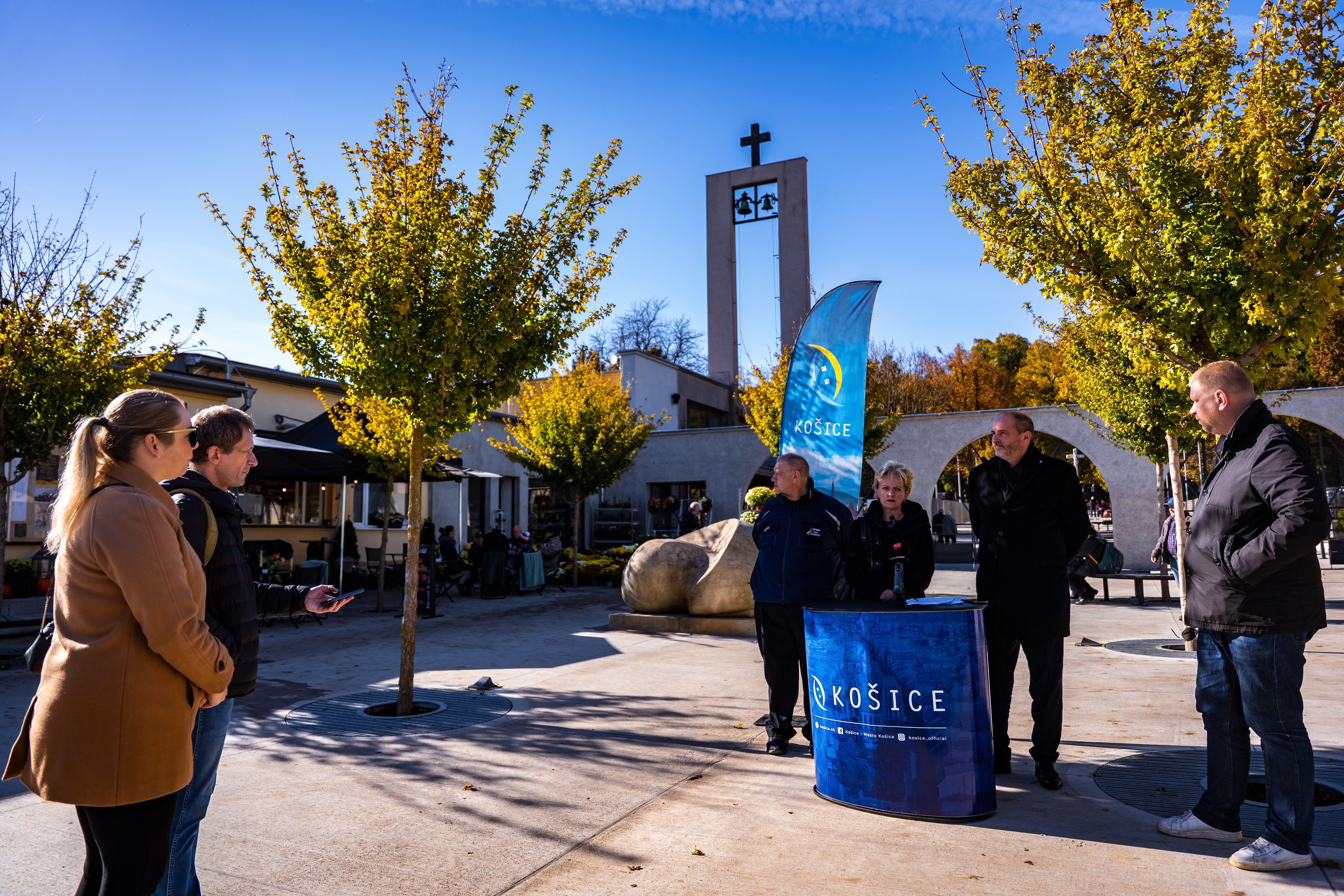 Tlačoví brífing - Verejný cintorín